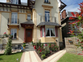 Гостиница La Bagatelle  Понторсон